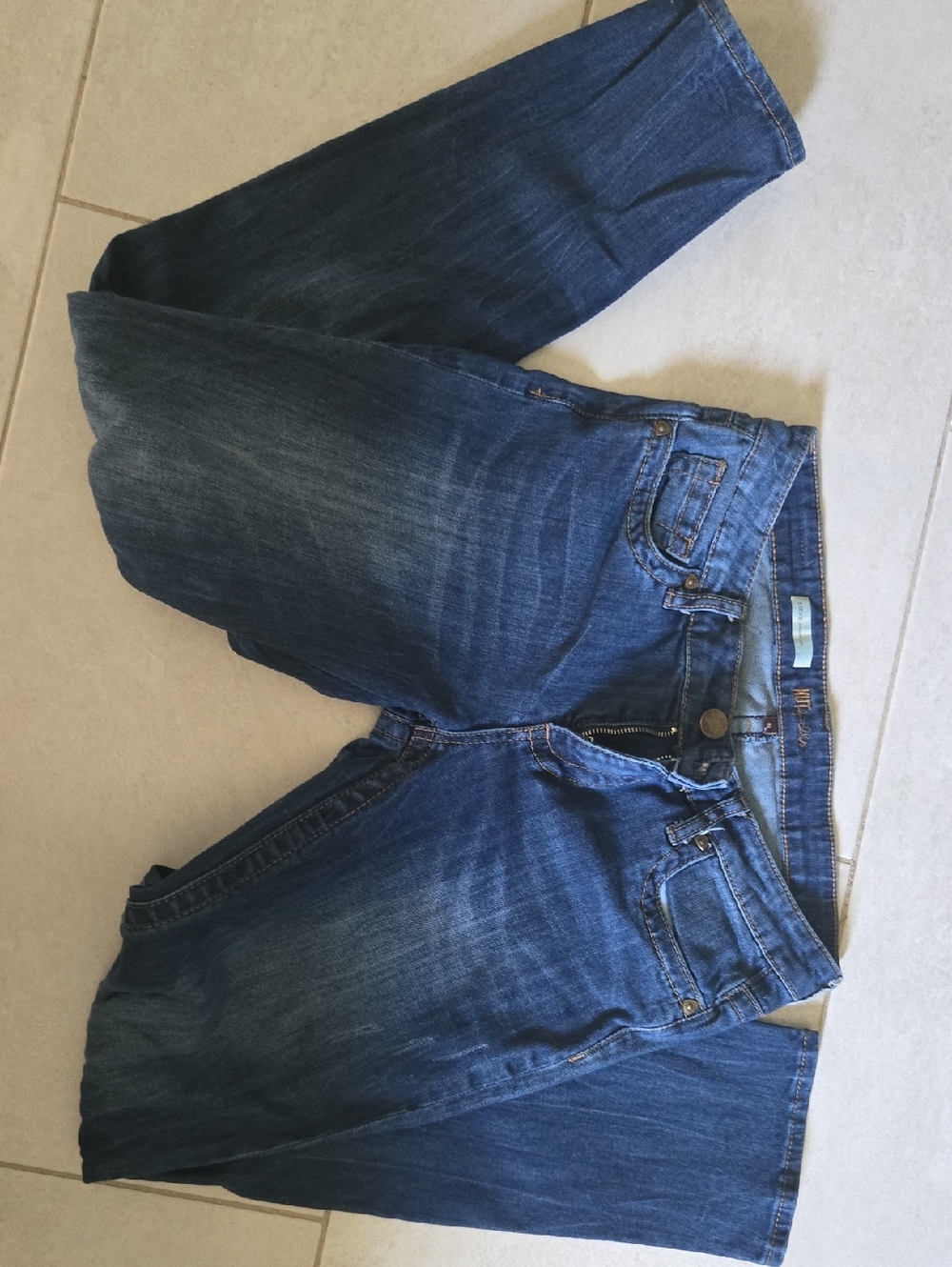 Kut from the Kloth Women's Straight Leg Jeans in Dark Blue Wash